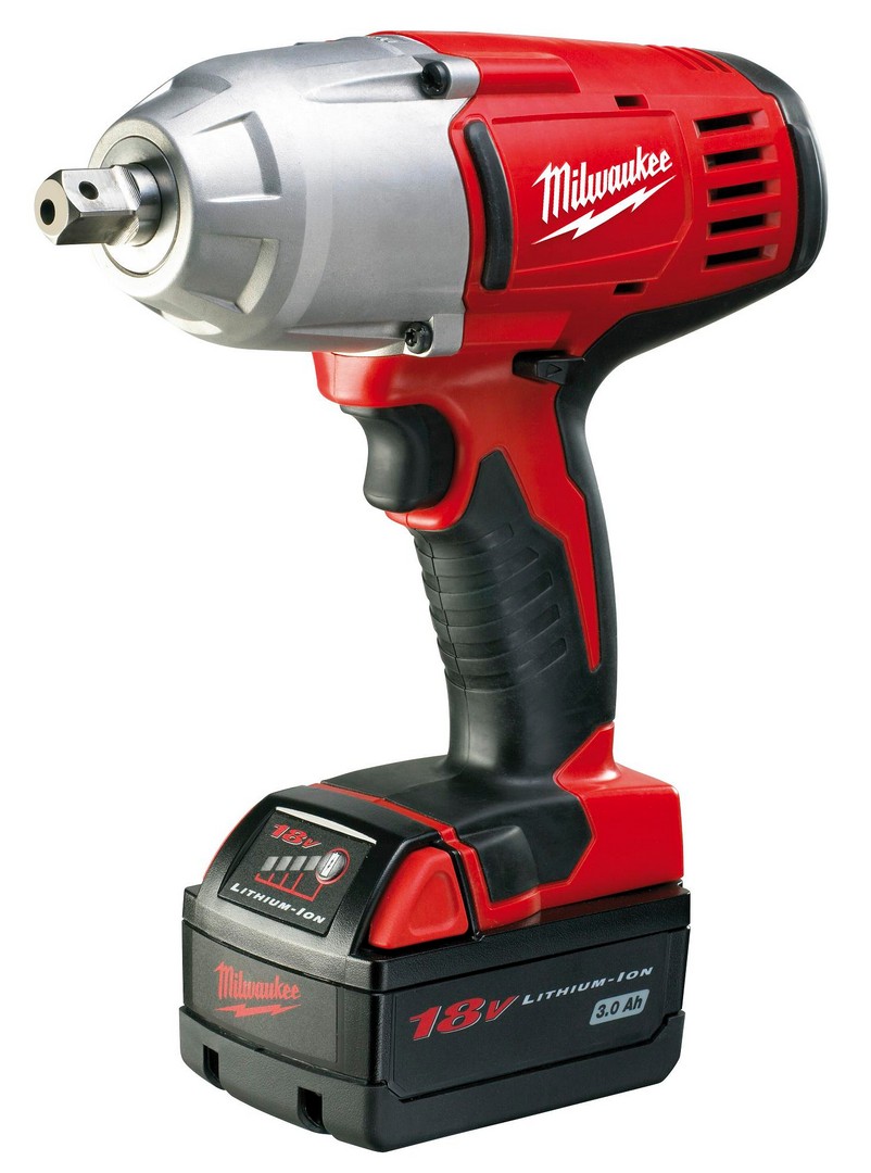 Milwaukee HD18HIW32 Heavy Duty Cordless Impact Wrench 18v