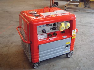 Welder / Generator Silenced Petrol 165a