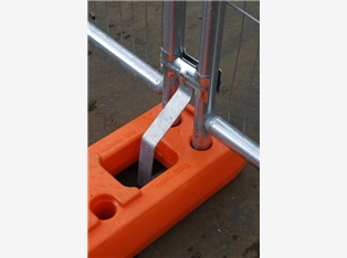 Anti-Lift Bracket For Temporary Fences